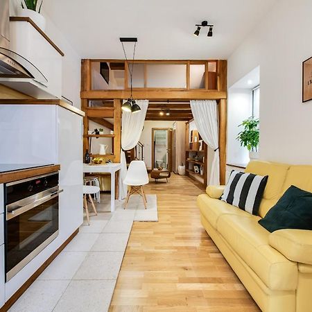 רייקה La Guardia Apartment With Free Private Parking מראה חיצוני תמונה