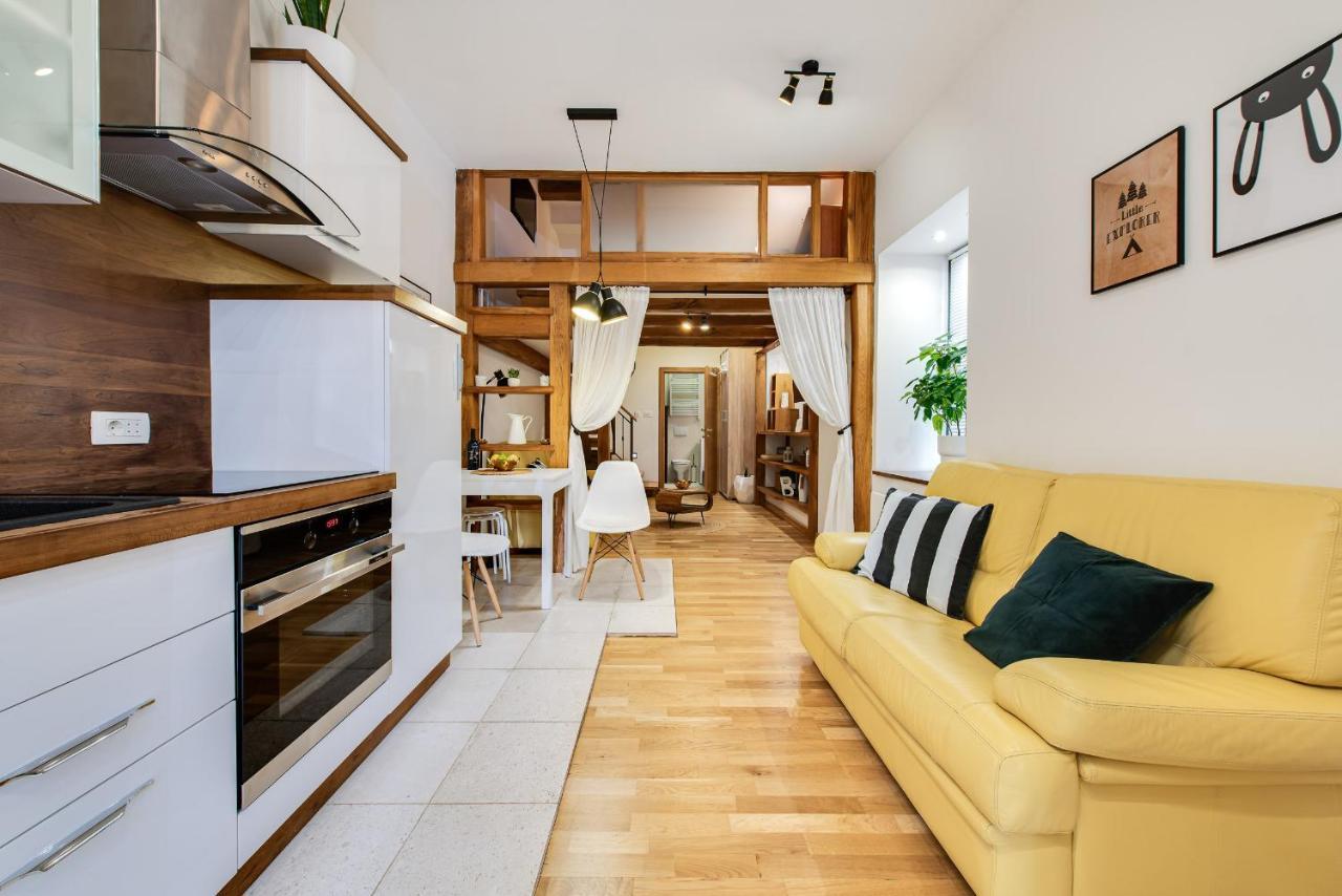 רייקה La Guardia Apartment With Free Private Parking מראה חיצוני תמונה