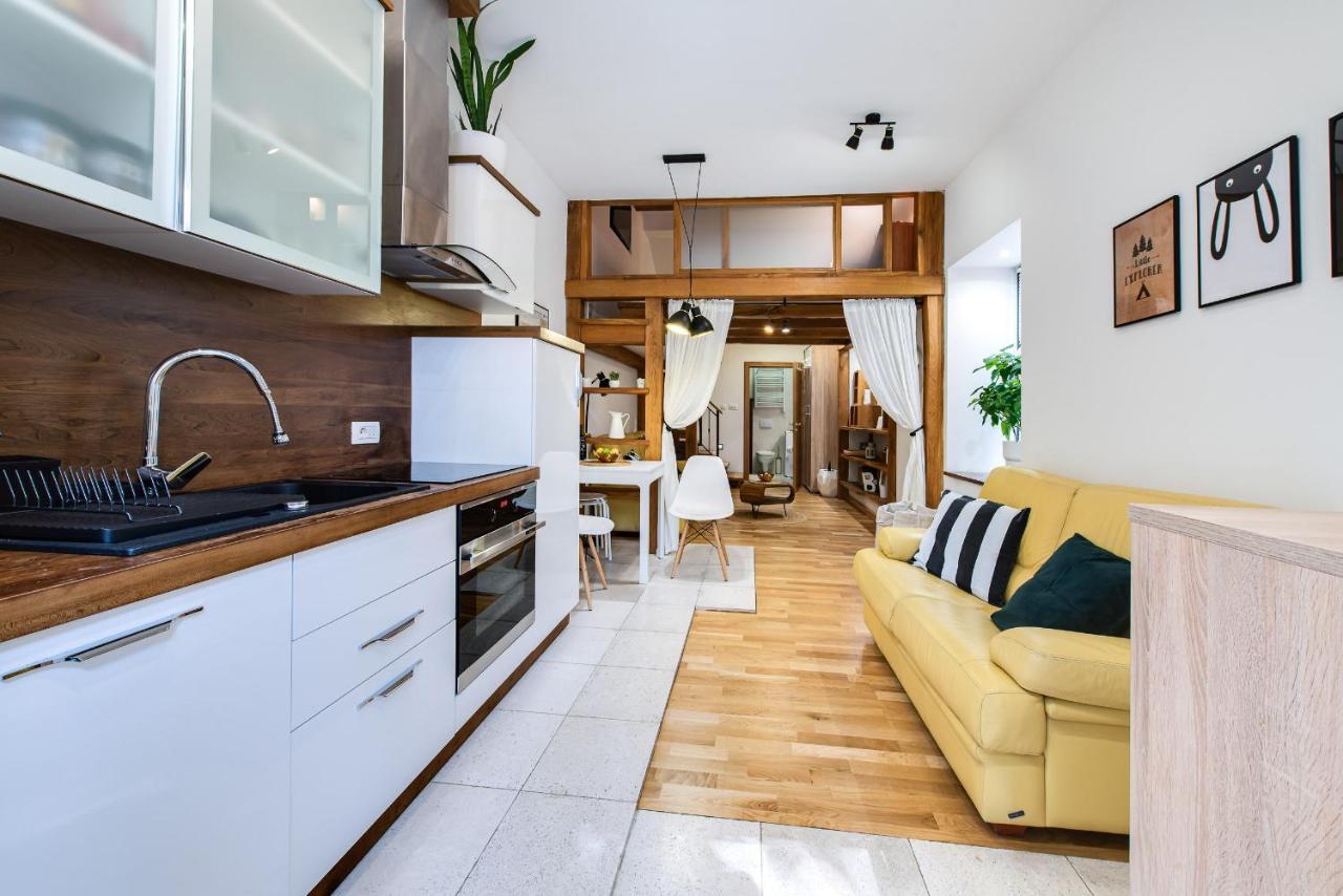 רייקה La Guardia Apartment With Free Private Parking מראה חיצוני תמונה