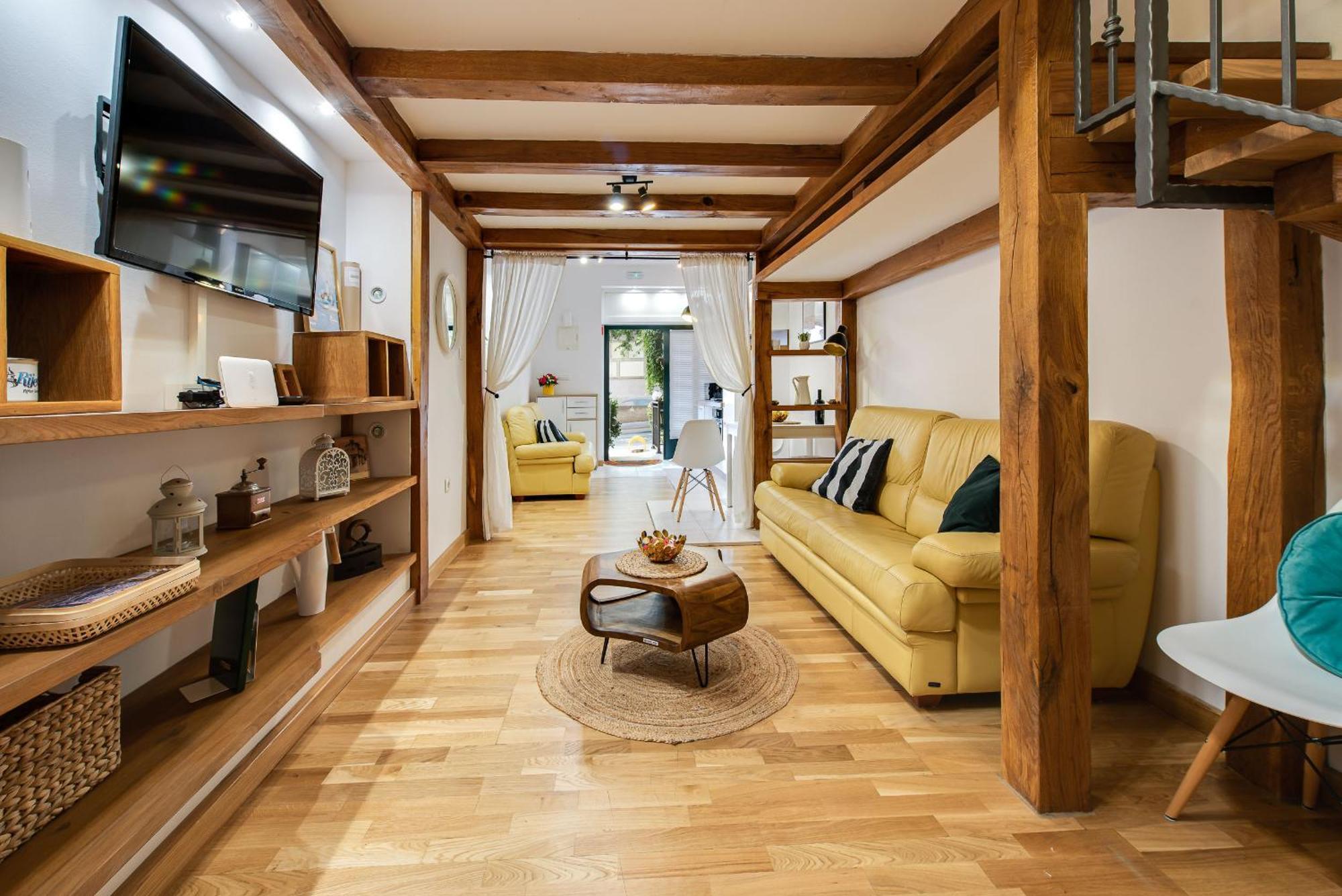 רייקה La Guardia Apartment With Free Private Parking מראה חיצוני תמונה